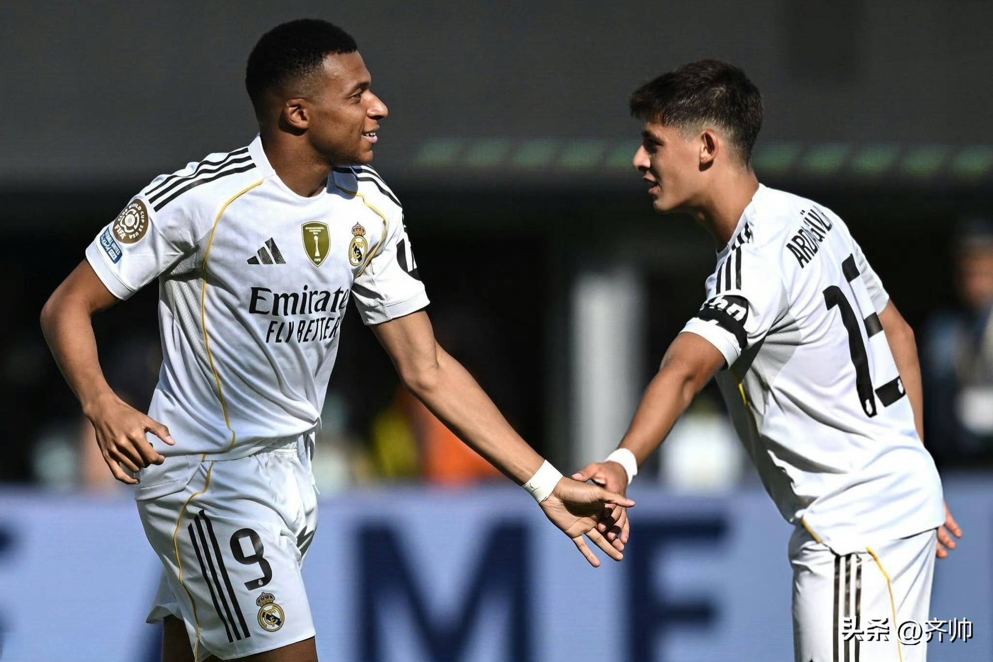 姆巴佩焦点对战，库里与50激战DWG分钟，比赛局势复杂胜负难料！